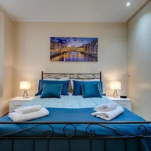 Golden House Apartment