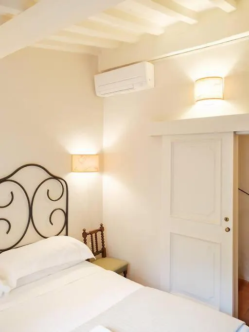 Casa Attilia - Green Cozy Corner On The City Walls Florence Italy